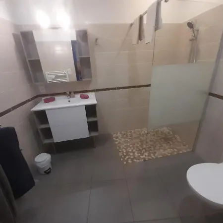 Apartment Au 70